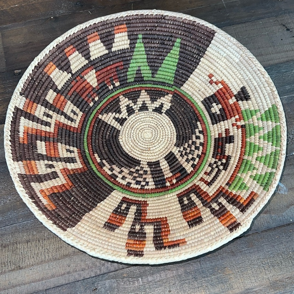 EUC Native American Style 14” vintage basket